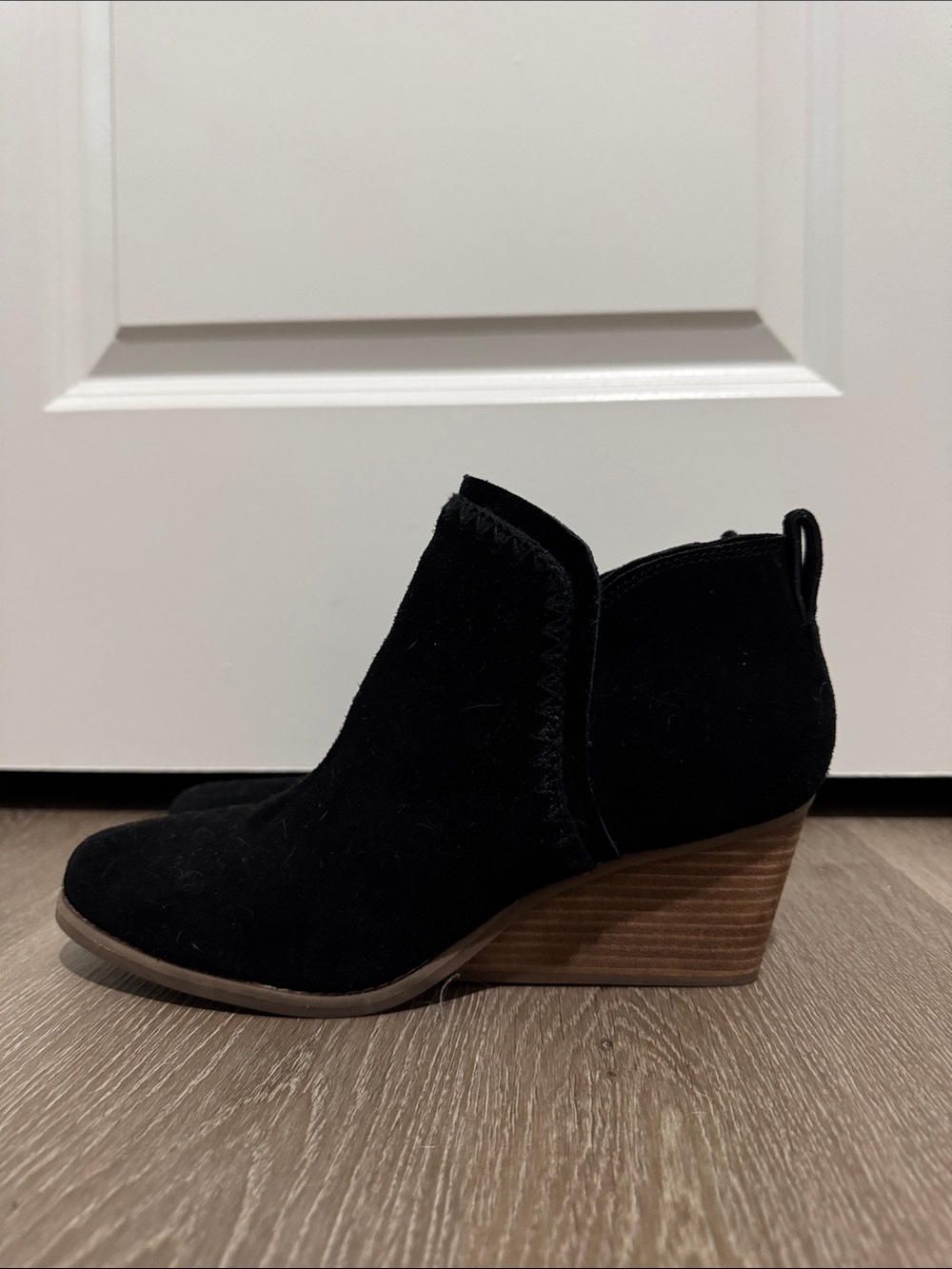 Toms Suede Black Kaia Wedge
Ankle Boot